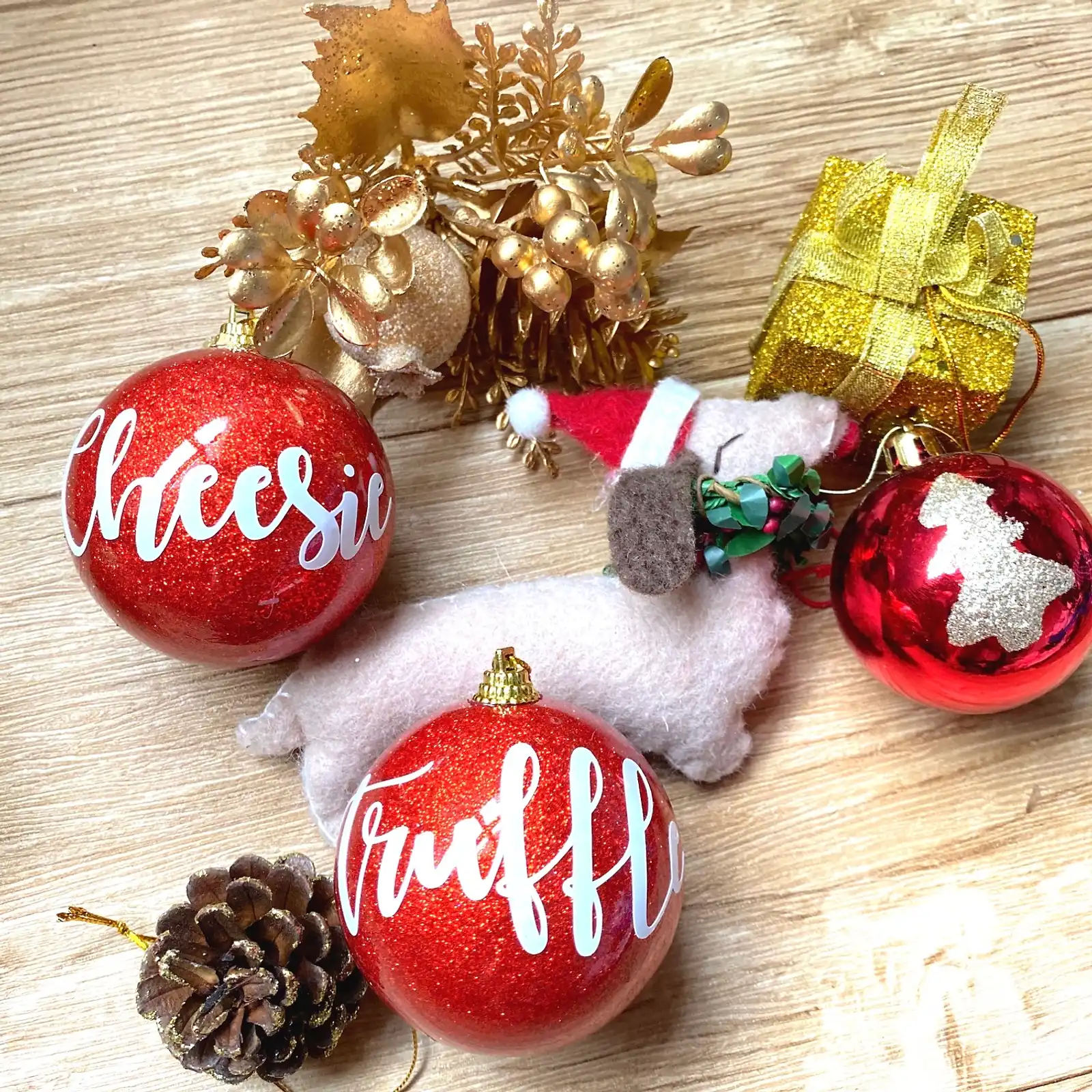 Thumbnail: Personalised Bauble (70mm)